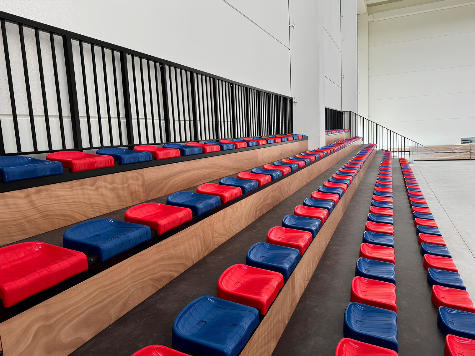 Fixed and telescopic grandstands